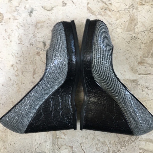 Silver /Black Metallic High Wedge Platform Pump - Picture 6 of 12